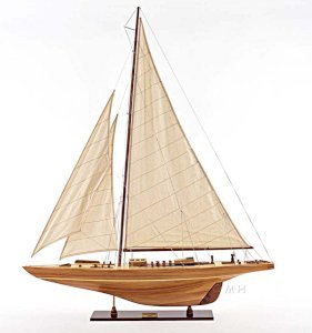 Endeavour 40 Model Sailboat